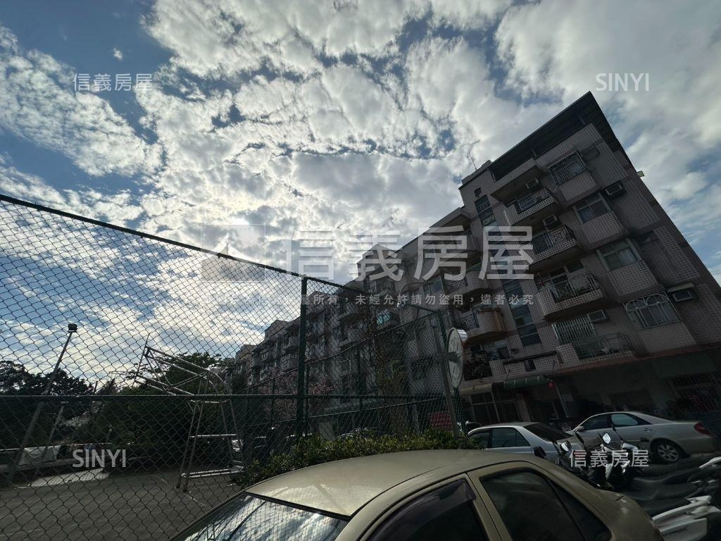薪家坡低樓層三房房屋室內格局與周邊環境