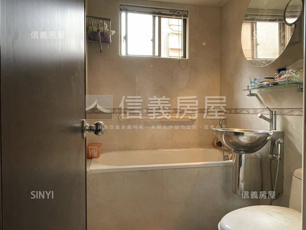 七張捷運美三房＋車位房屋室內格局與周邊環境