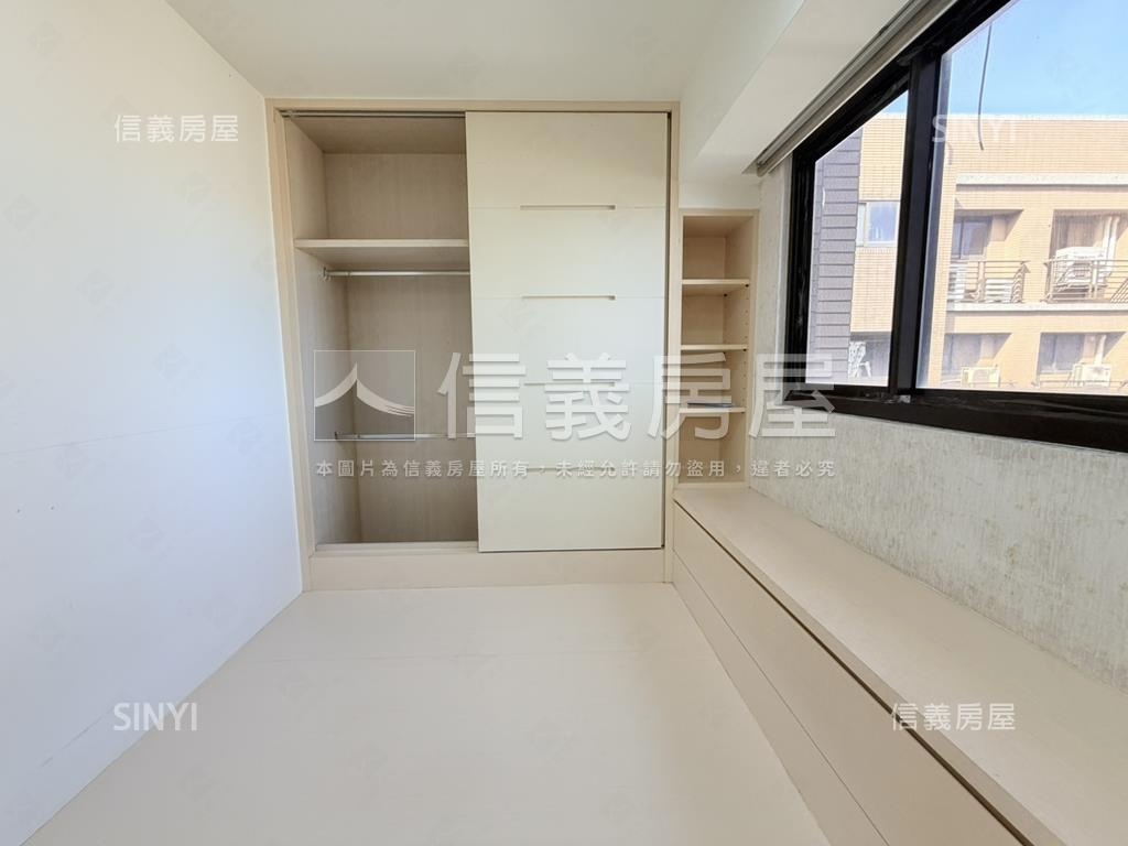 全民時代四房雙車位房屋室內格局與周邊環境