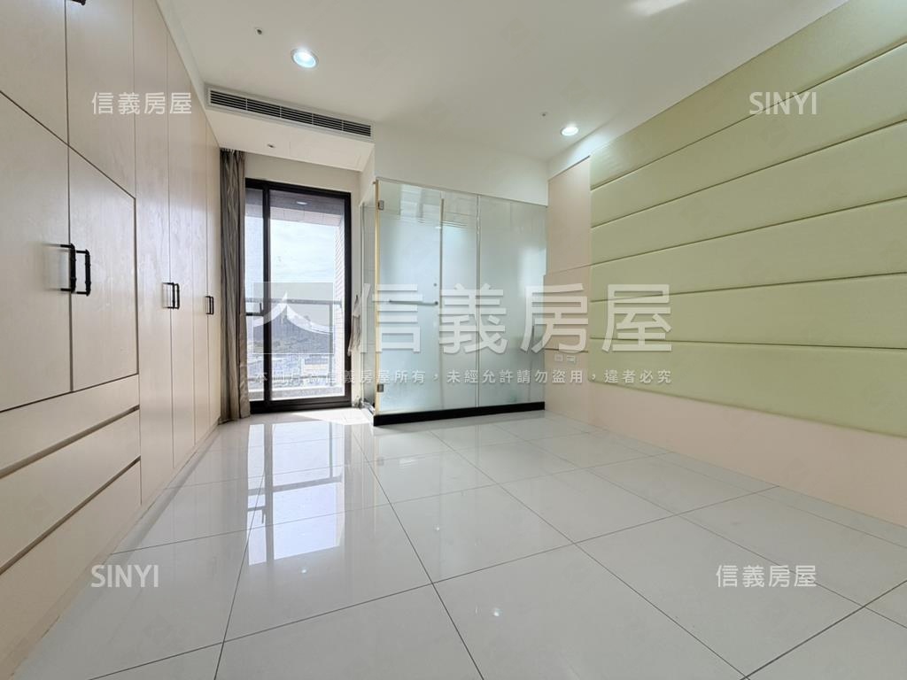 全民時代四房雙車位房屋室內格局與周邊環境