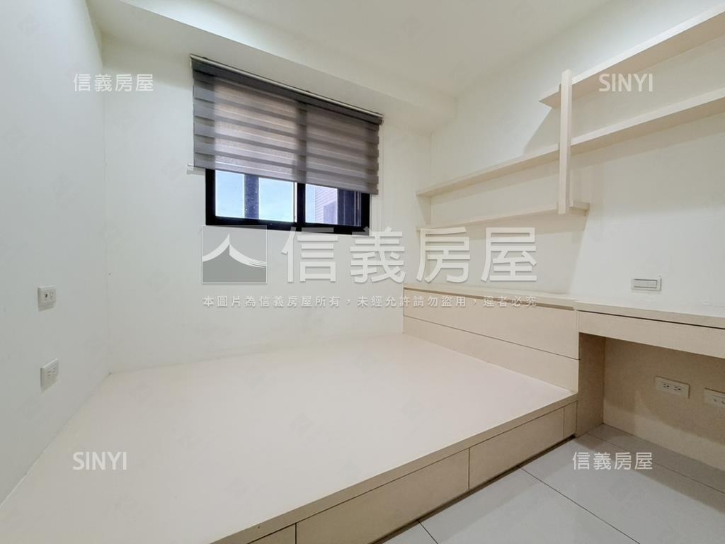 全民時代四房雙車位房屋室內格局與周邊環境