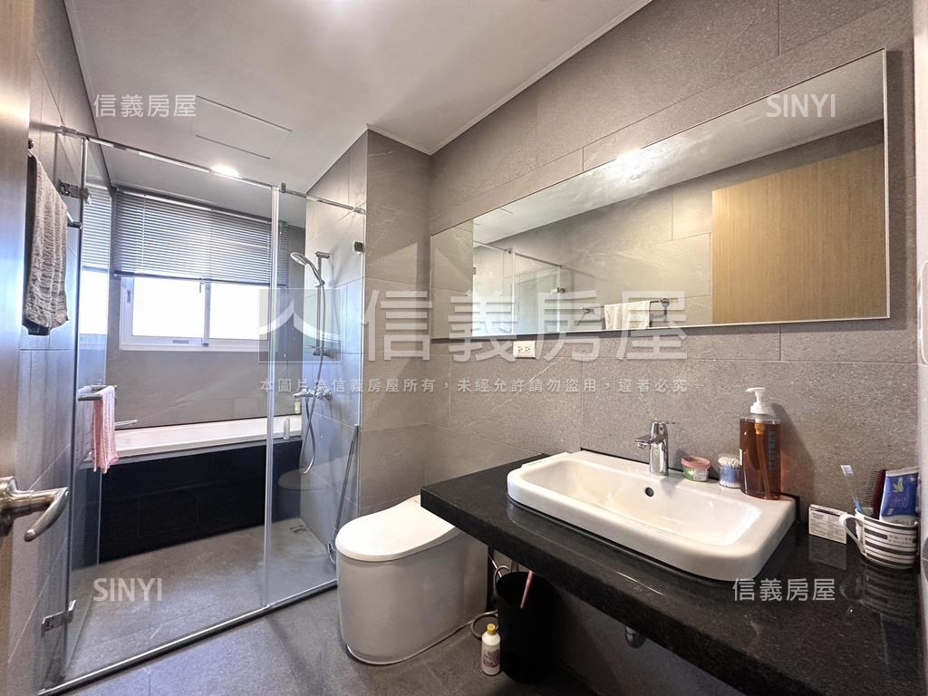 皇龍雲鼎｜藏景雙車名邸房屋室內格局與周邊環境