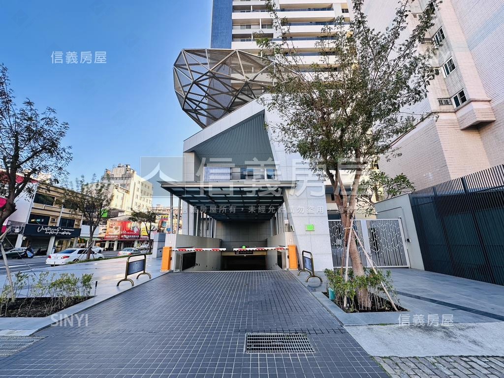 皇龍雲鼎｜藏景雙車名邸房屋室內格局與周邊環境