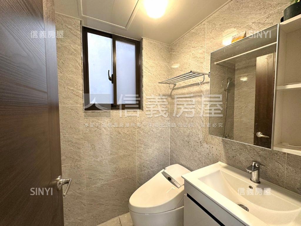 龍安‧好市佳‧三房車位房屋室內格局與周邊環境