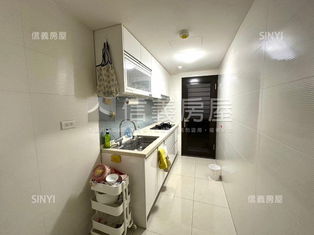 龍安‧好市佳‧三房車位房屋室內格局與周邊環境