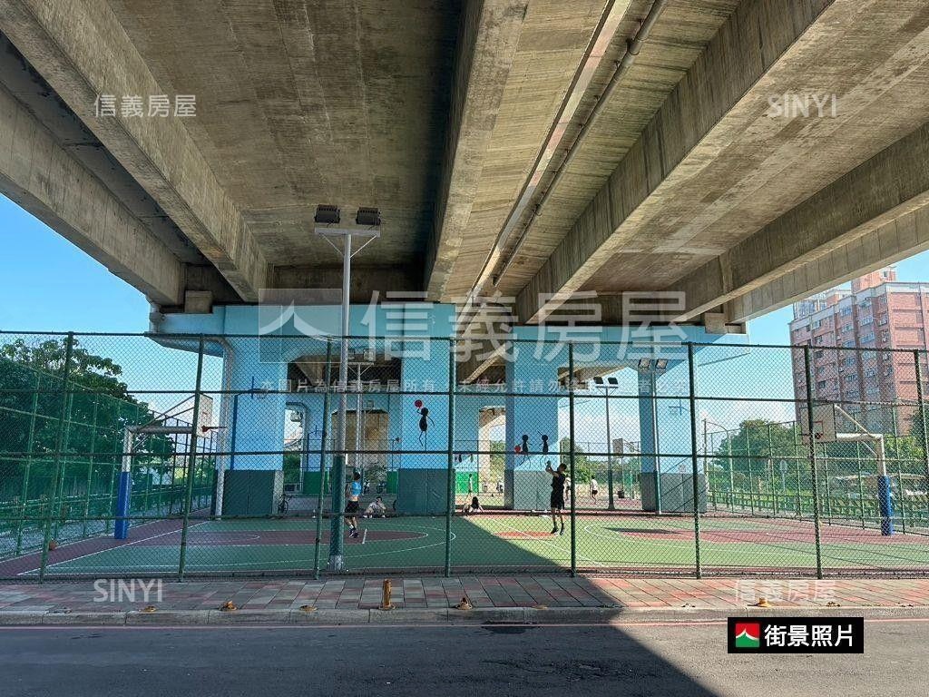 龍安‧好市佳‧三房車位房屋室內格局與周邊環境