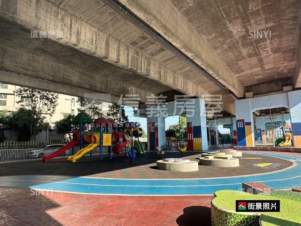 龍安‧好市佳‧三房車位房屋室內格局與周邊環境