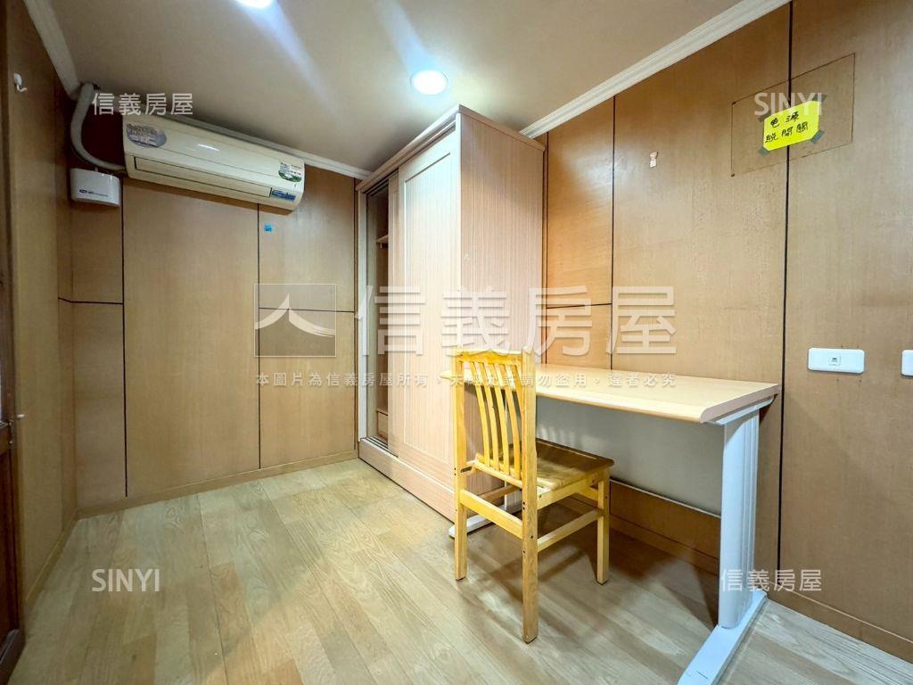 近體育公園二樓漂亮美宅房屋室內格局與周邊環境