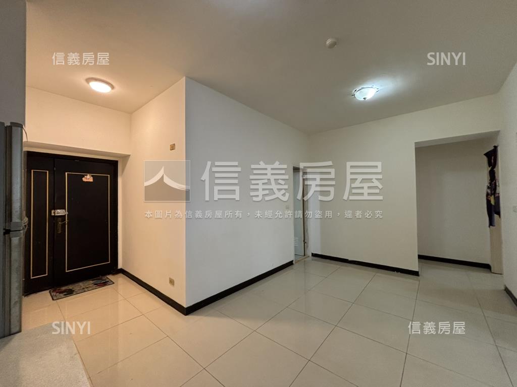 淡江豪景低總價三房房屋室內格局與周邊環境