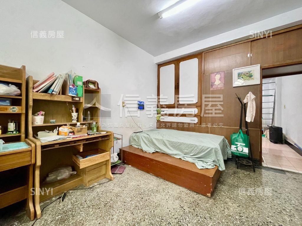 近鳳山捷運溫馨成家透天房屋室內格局與周邊環境