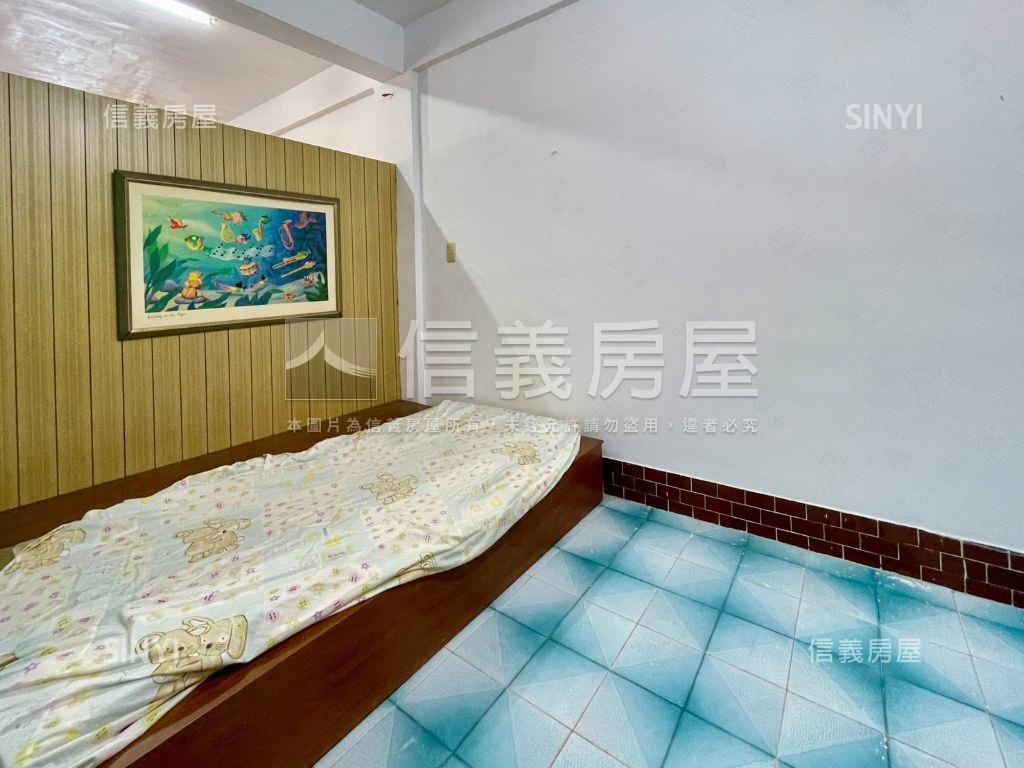 近鳳山捷運溫馨成家透天房屋室內格局與周邊環境