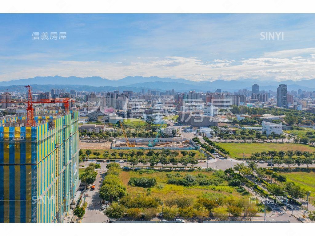 中央公園Ｓ１３樓Ｂ２平車房屋室內格局與周邊環境