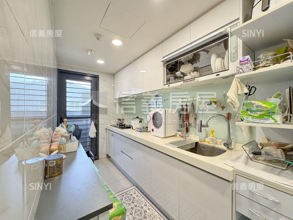 臻藏稀有中華ＤＣ精美三房房屋室內格局與周邊環境