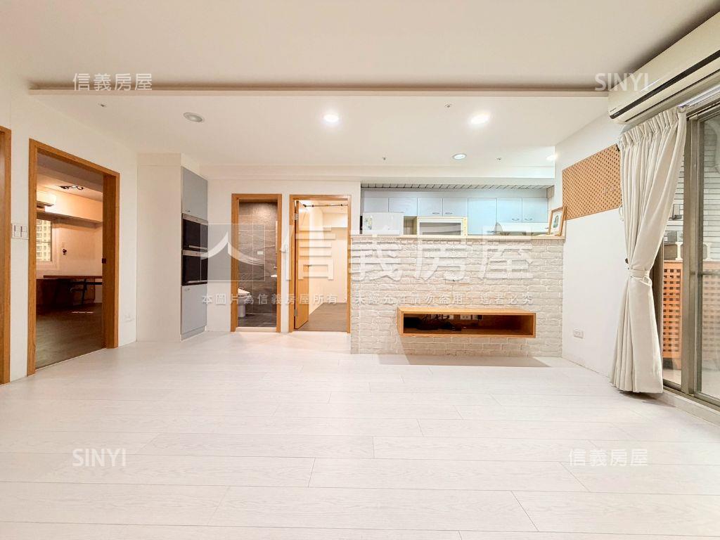 高鐵商圈採光三房車位房屋室內格局與周邊環境