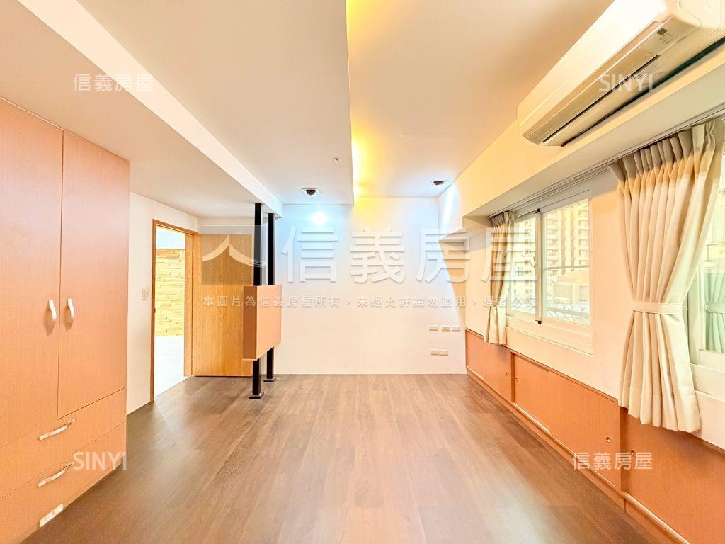 高鐵商圈採光三房車位房屋室內格局與周邊環境