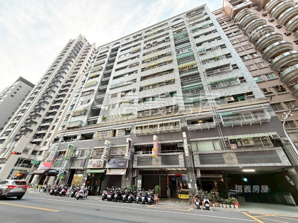 高鐵商圈採光三房車位房屋室內格局與周邊環境