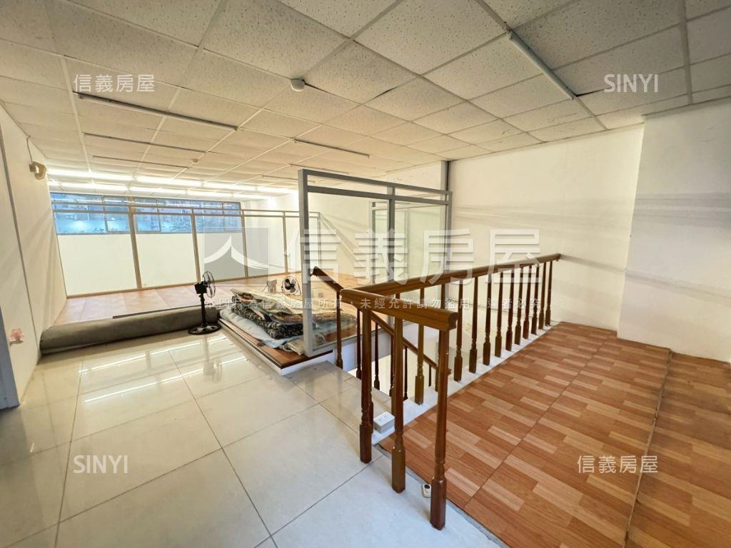未來２１黃金店面房屋室內格局與周邊環境