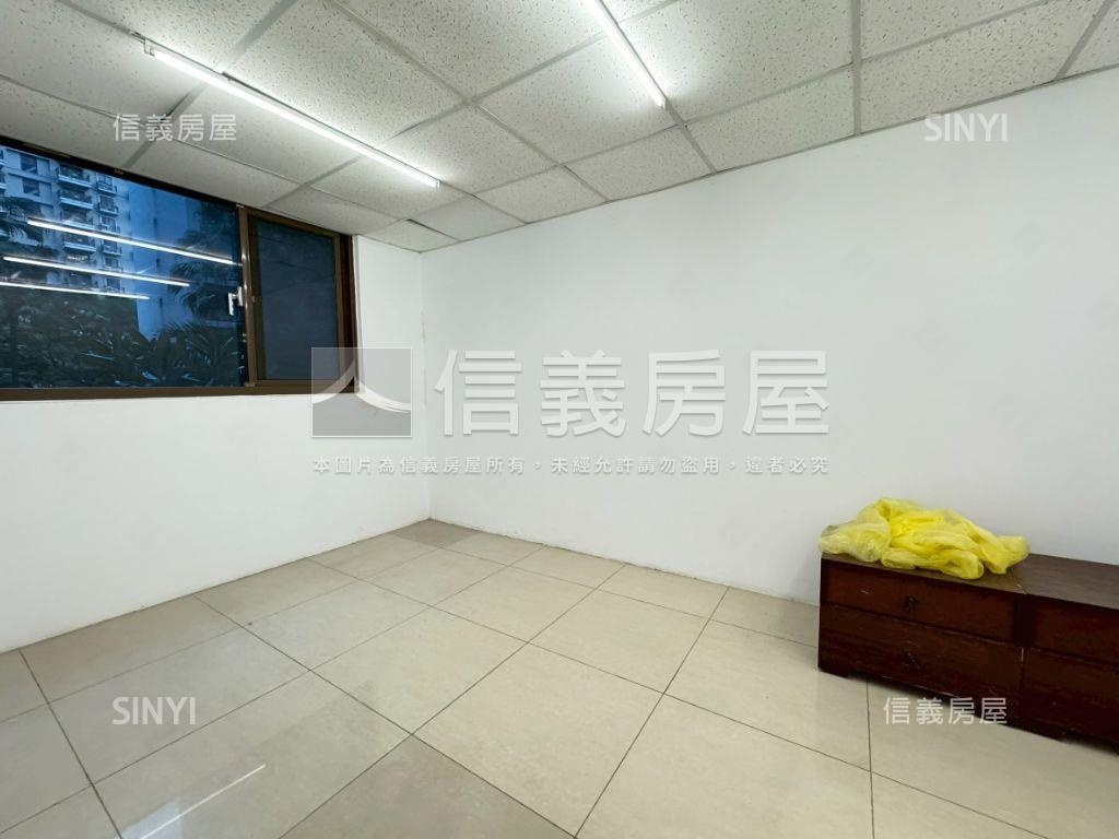 未來２１黃金店面房屋室內格局與周邊環境