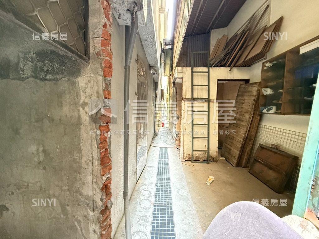 近右昌國小靚美透天房屋室內格局與周邊環境