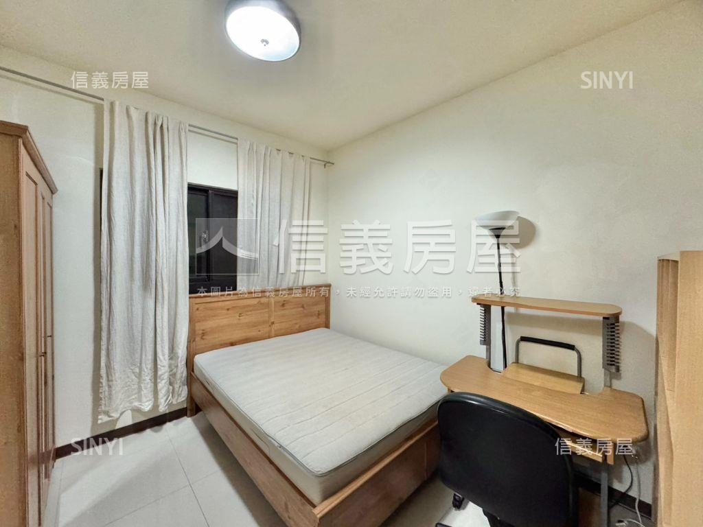 漢神ＤＣ兩房車位房屋室內格局與周邊環境