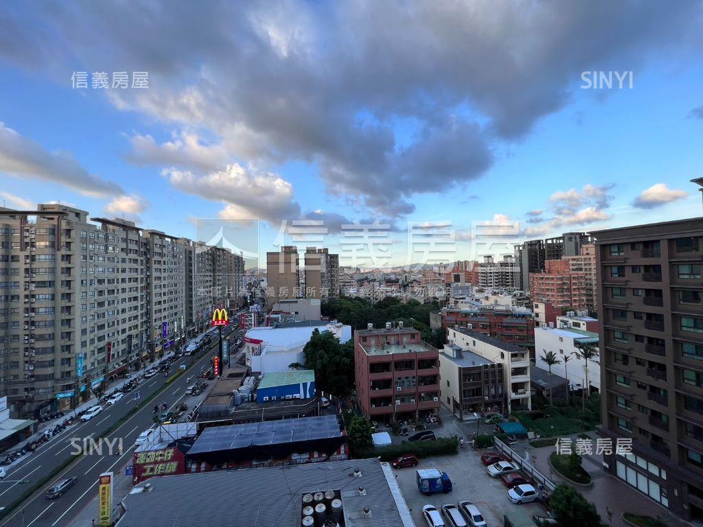 新上架！環東大街四房車位房屋室內格局與周邊環境
