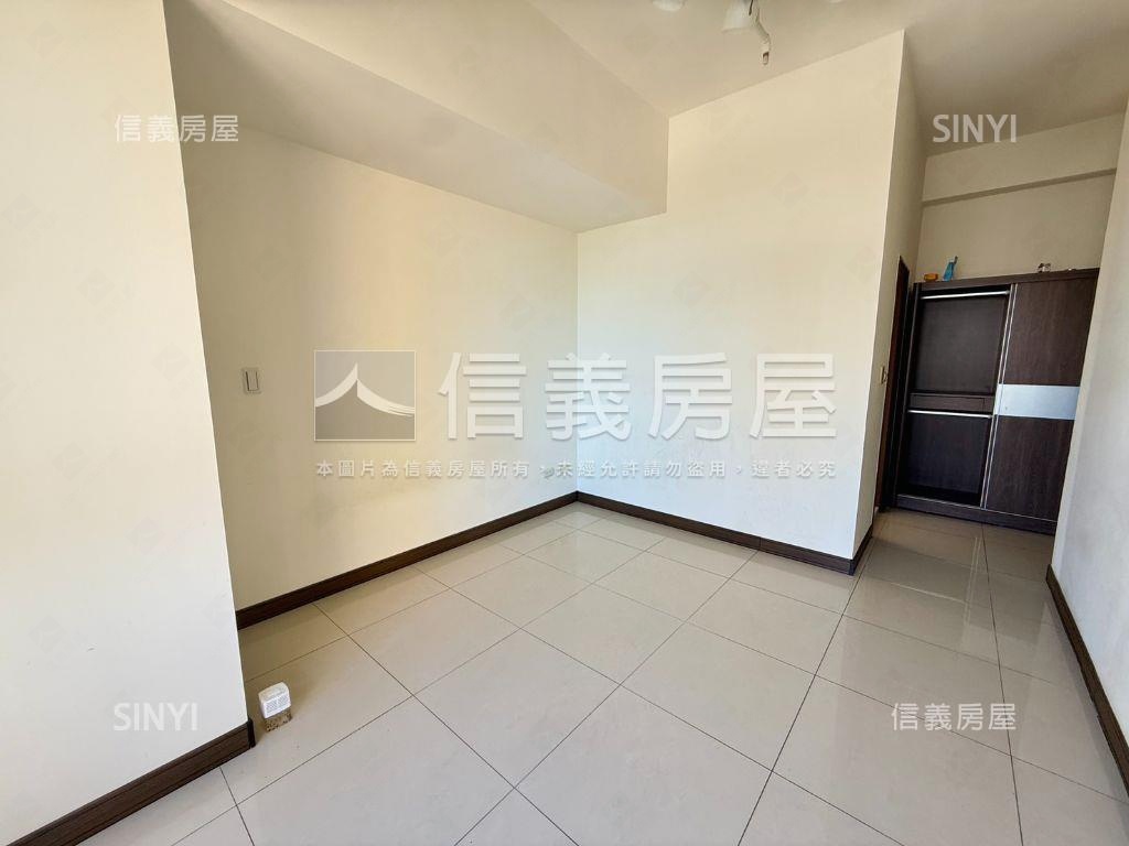 【新案】景闊景觀３房車位房屋室內格局與周邊環境