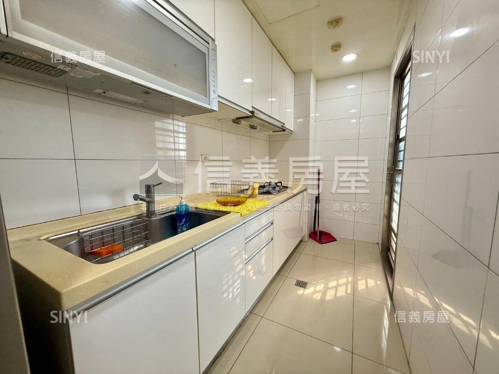 【新案】景闊景觀３房車位房屋室內格局與周邊環境