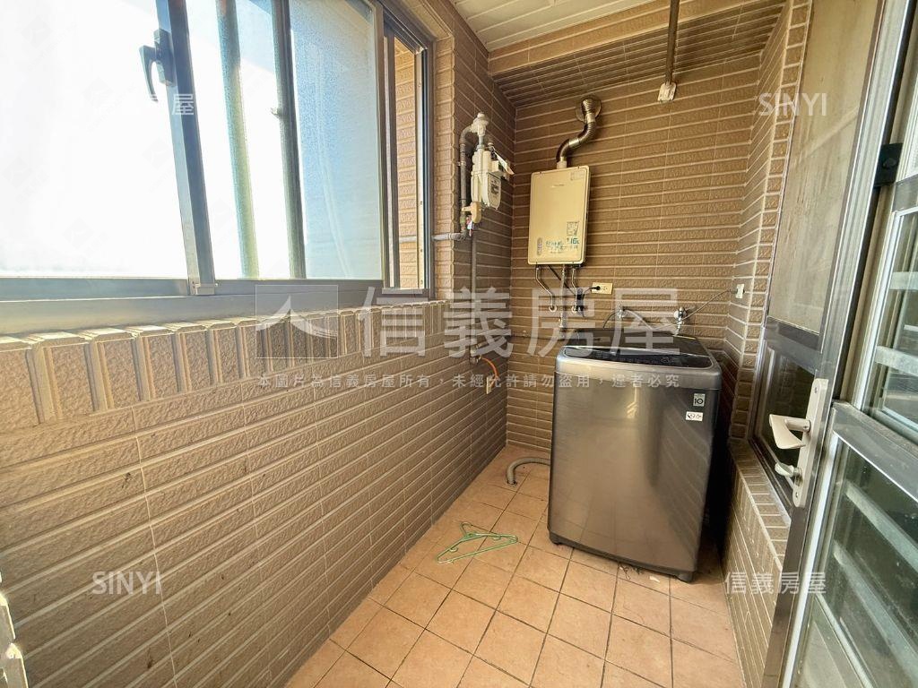 【新案】景闊景觀３房車位房屋室內格局與周邊環境