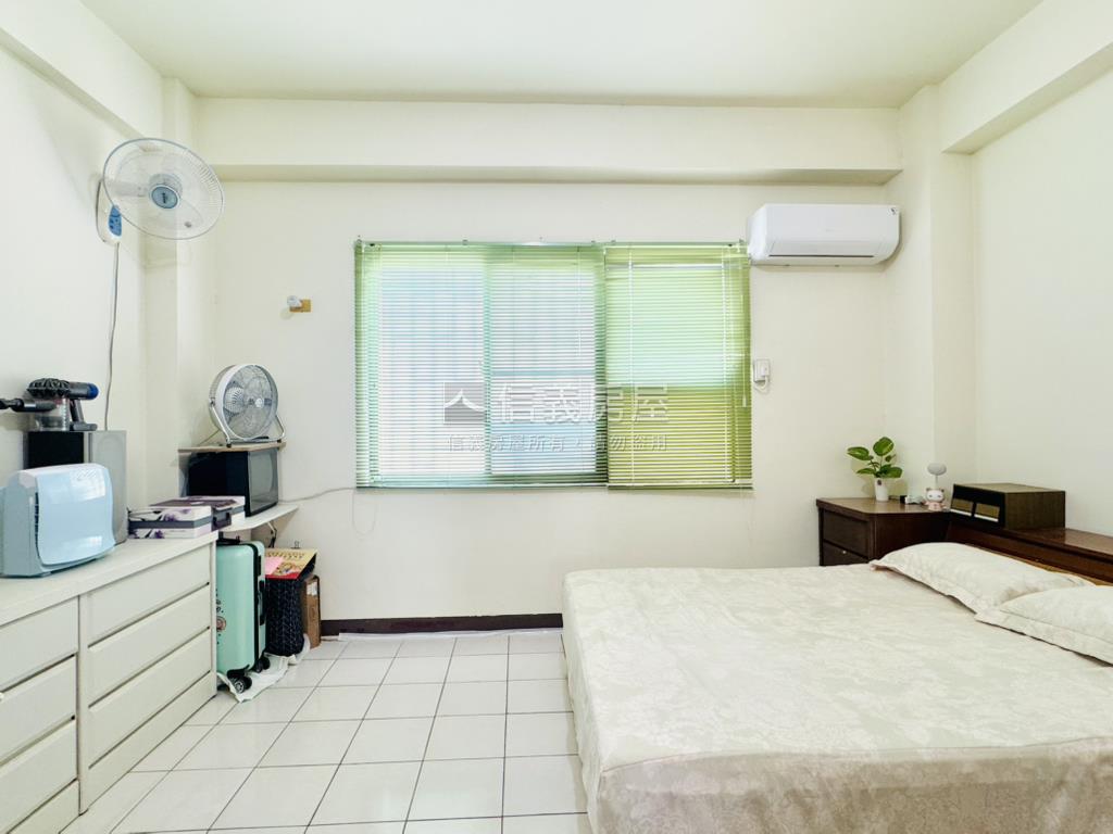 ［新市］臨路邊間採光美透房屋室內格局與周邊環境