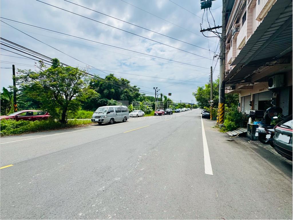 ［新市］臨路邊間採光美透房屋室內格局與周邊環境