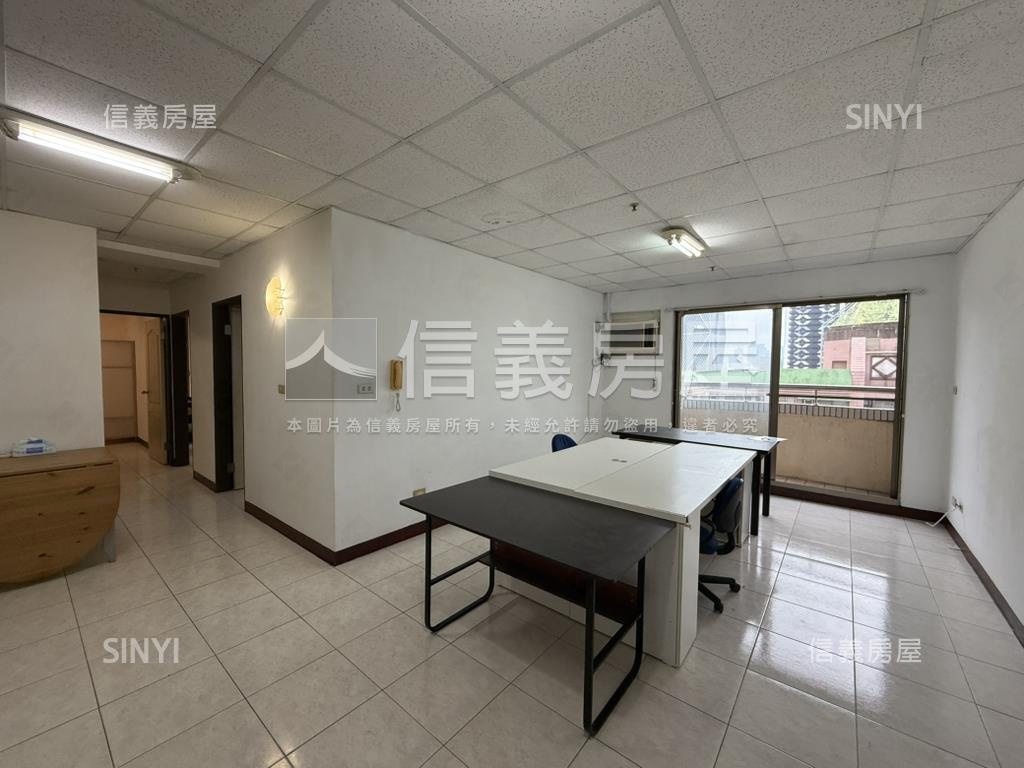 亞灣．稀景藏域３房房屋室內格局與周邊環境