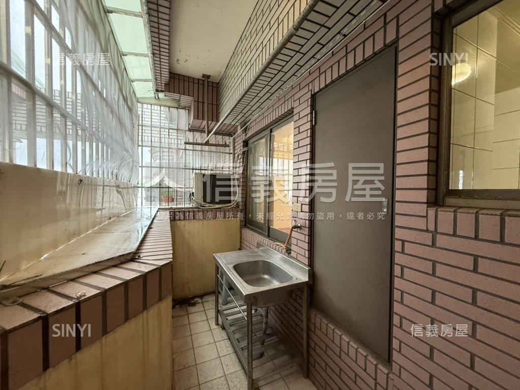 亞灣．稀景藏域３房房屋室內格局與周邊環境