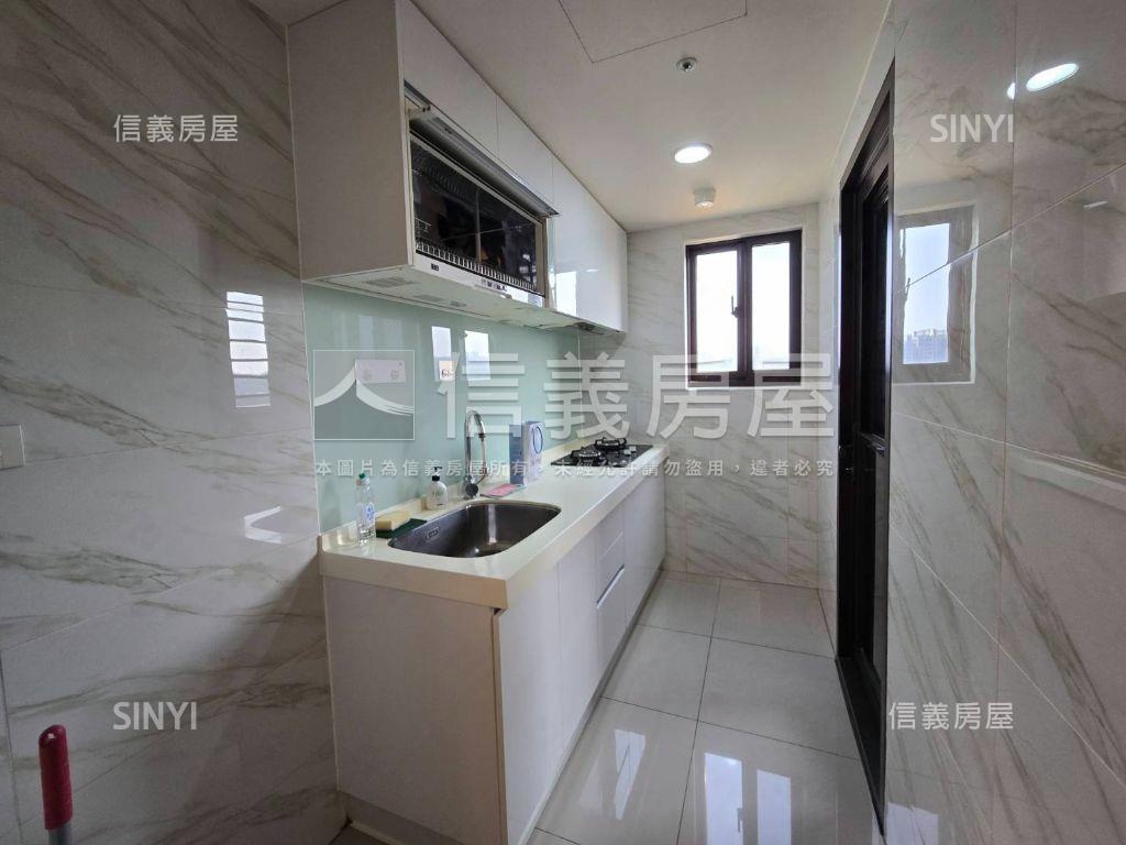 協和星視界次頂樓兩房房屋室內格局與周邊環境