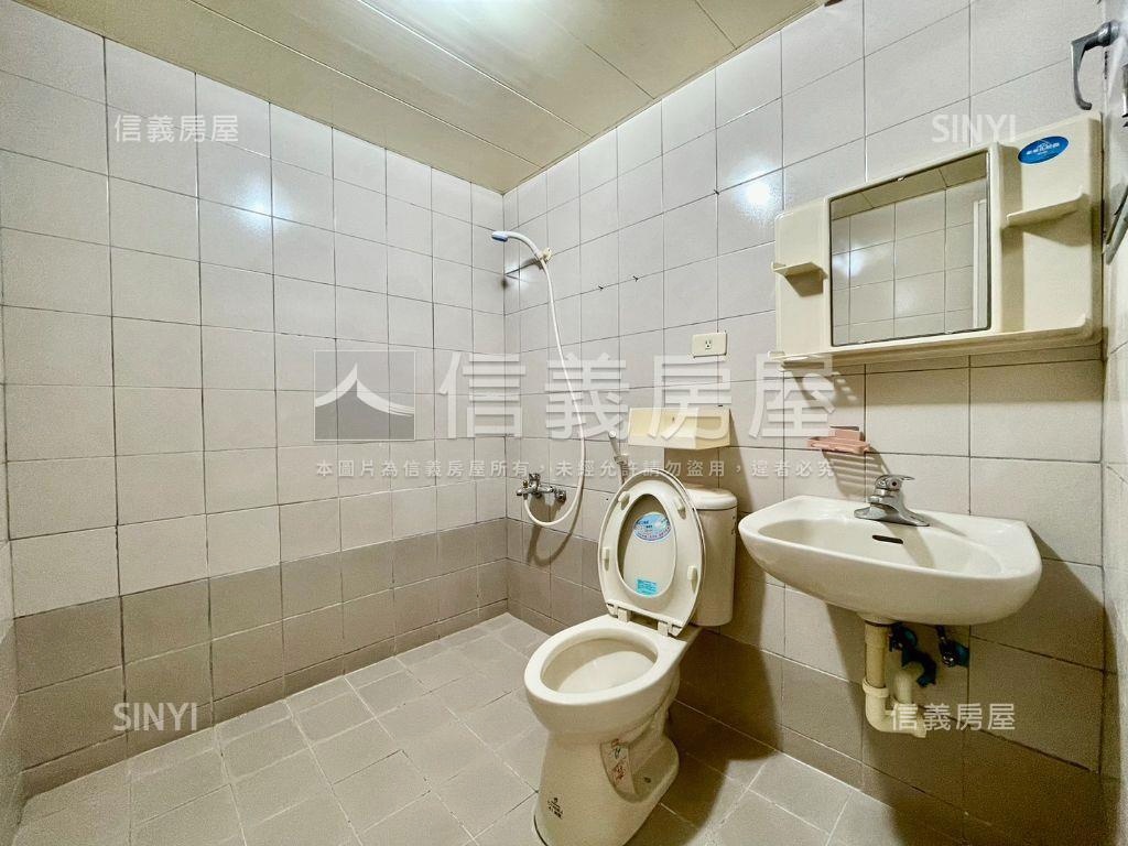 山明社區稀有釋出亮美三房房屋室內格局與周邊環境