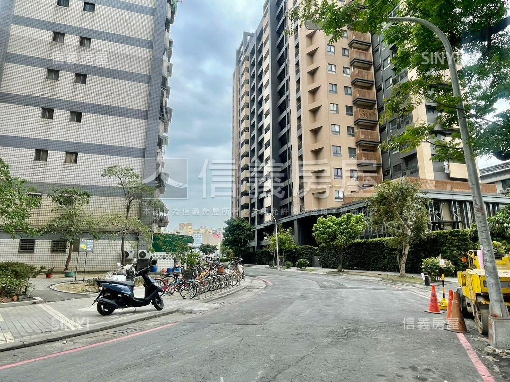 山明社區稀有釋出亮美三房房屋室內格局與周邊環境