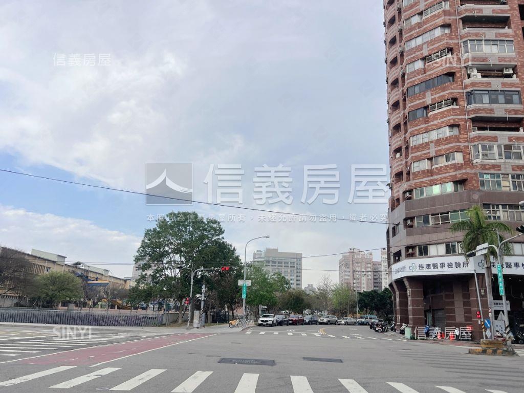 採光面柳川大面寬角間店面房屋室內格局與周邊環境