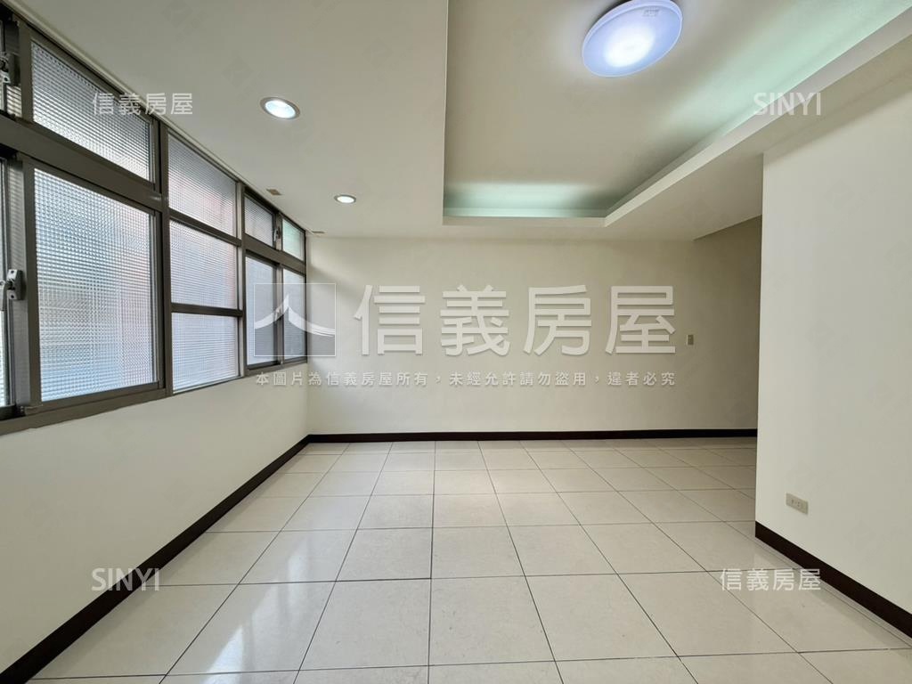 板橋重慶學區採光獨戶美寓房屋室內格局與周邊環境