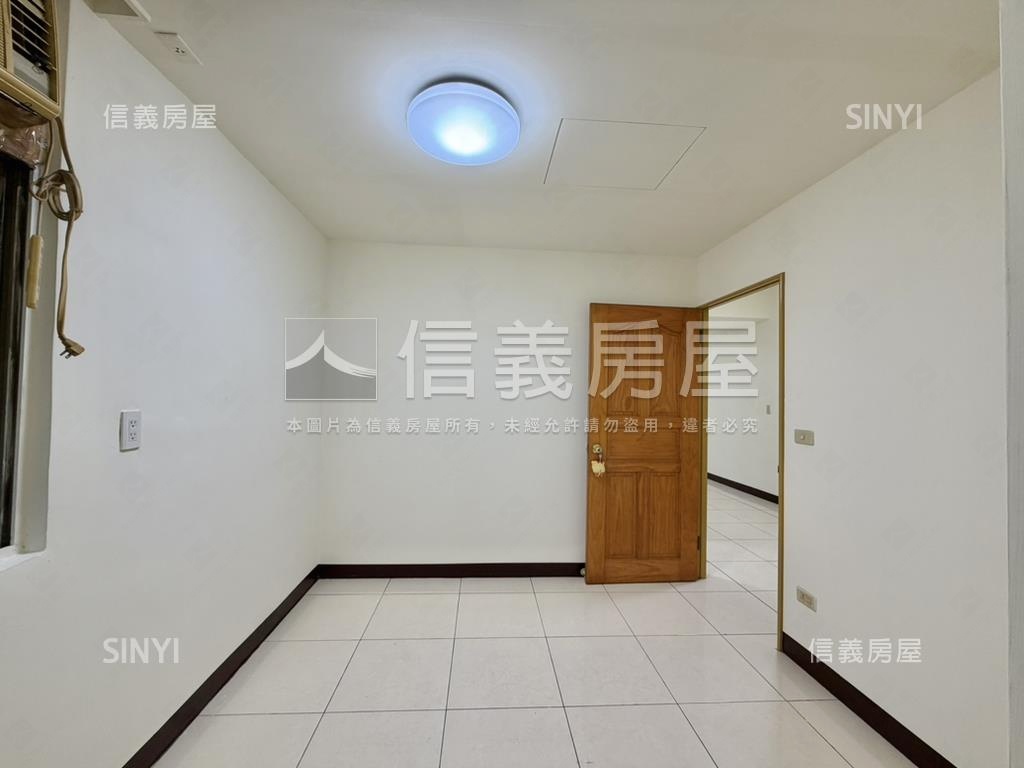 板橋重慶學區採光獨戶美寓房屋室內格局與周邊環境