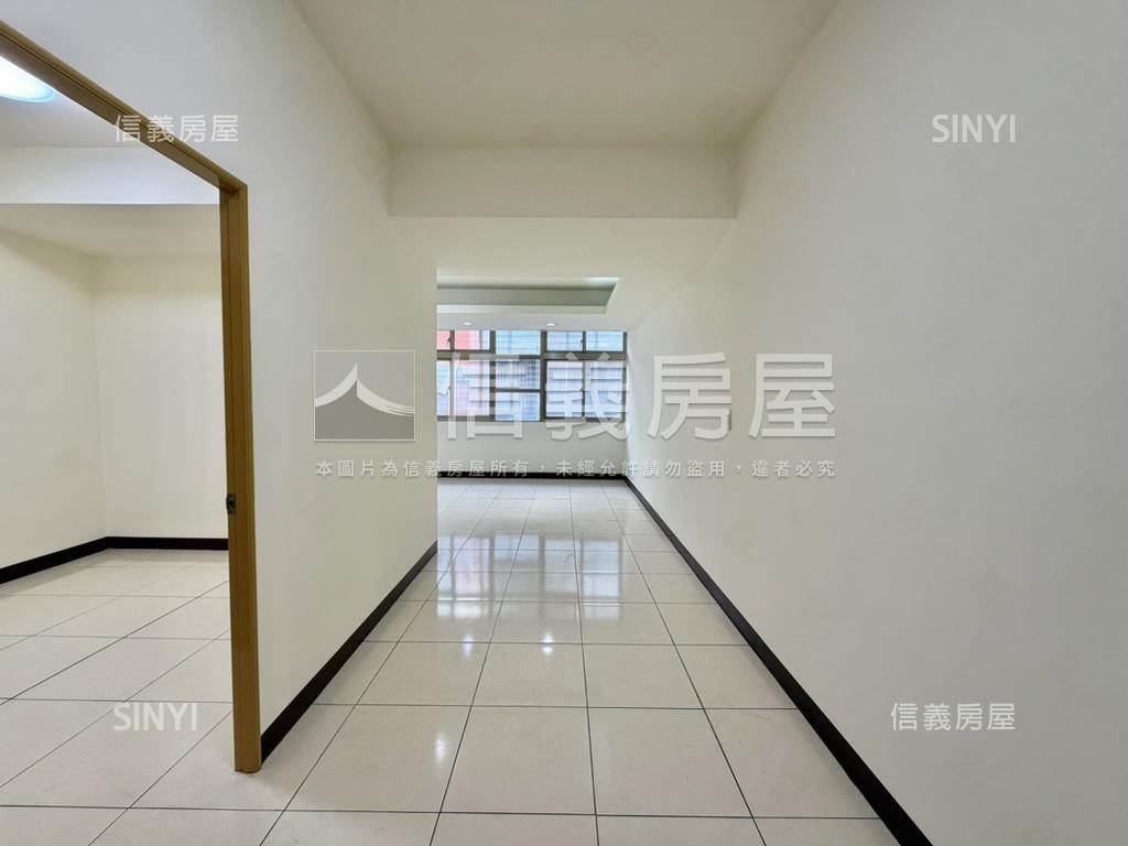 板橋重慶學區採光獨戶美寓房屋室內格局與周邊環境