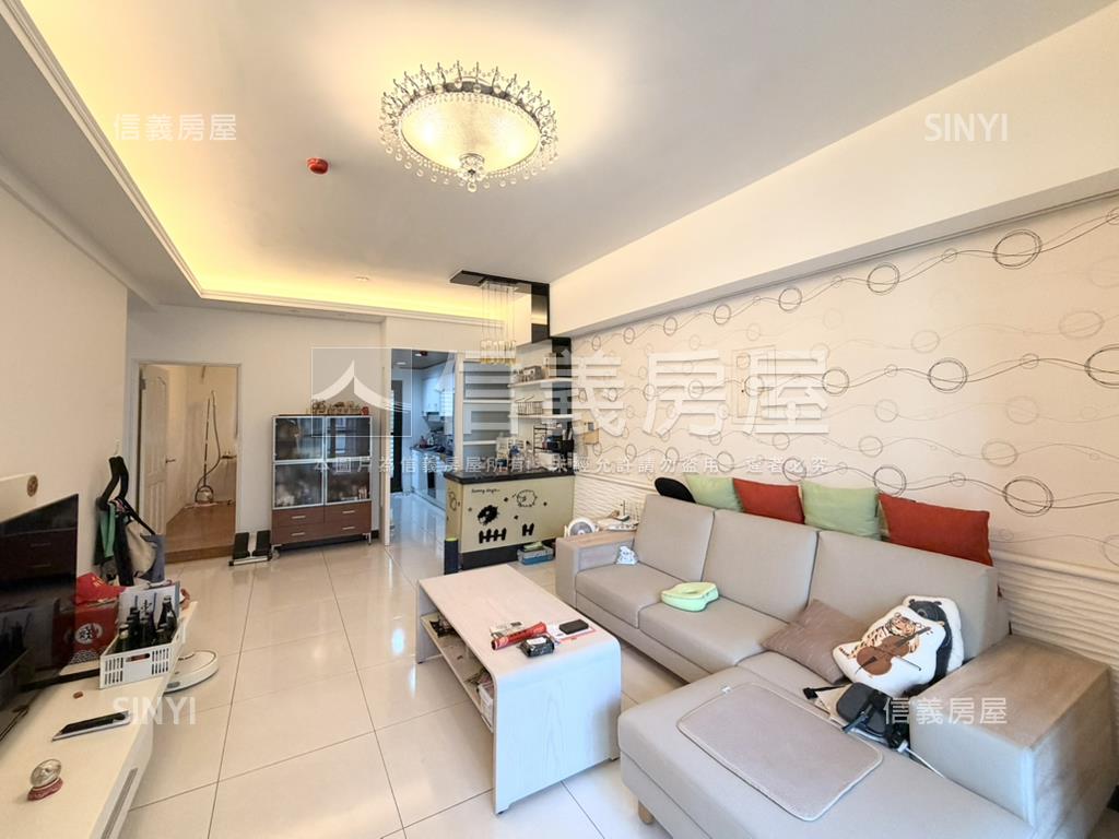 太子庭院方正高樓三房平車房屋室內格局與周邊環境