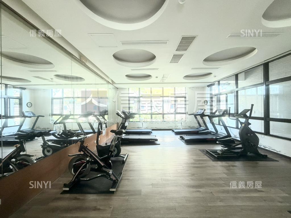 太子庭院方正高樓三房平車房屋室內格局與周邊環境