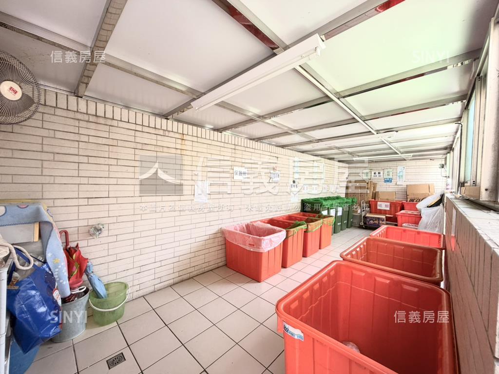 太子庭院方正高樓三房平車房屋室內格局與周邊環境