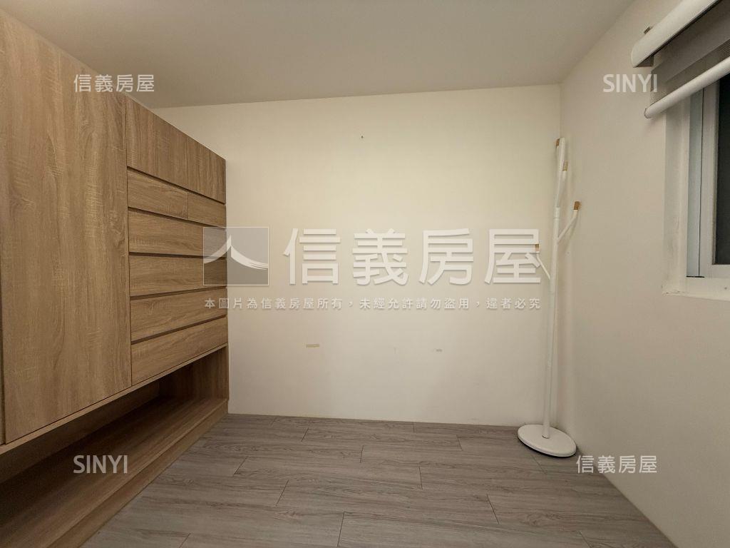 林森低總貳樓收租美套房屋室內格局與周邊環境