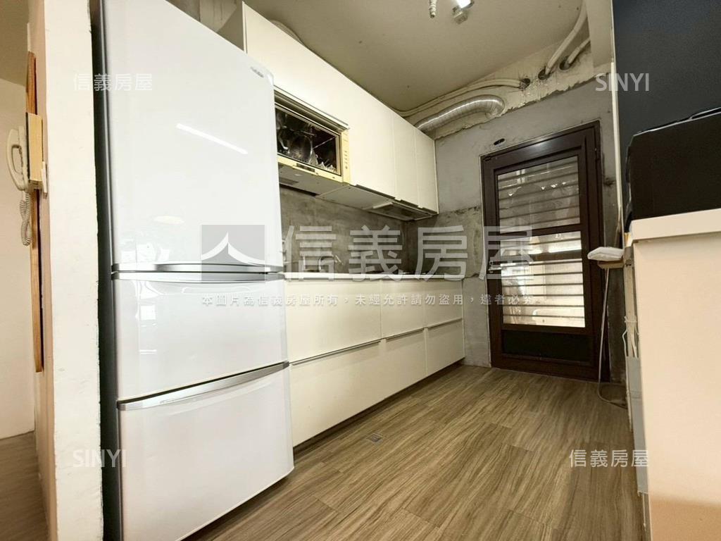 凱撒工業風大兩房平車房屋室內格局與周邊環境