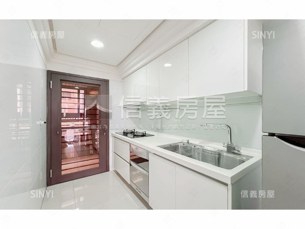 頭家學區精裝三房Ｂ１平車房屋室內格局與周邊環境