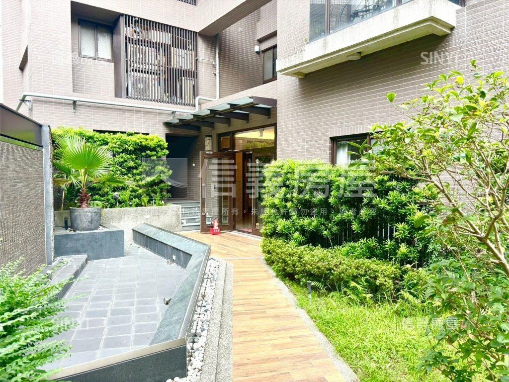 近捷運！優質大兩房車位房屋室內格局與周邊環境