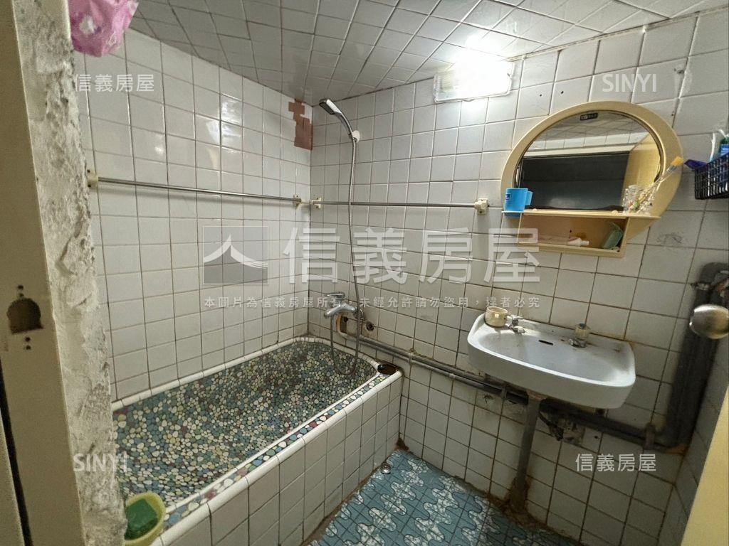 復興一路正路透天店面房屋室內格局與周邊環境