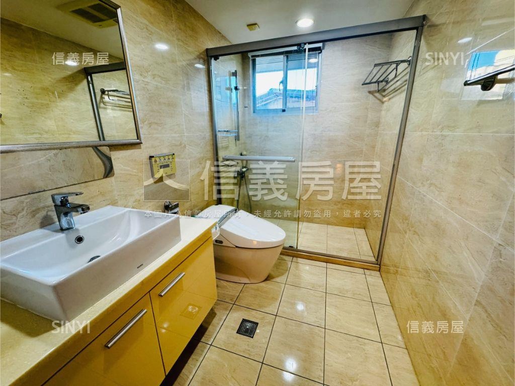 美景捷運麗湖美妝三房車位房屋室內格局與周邊環境