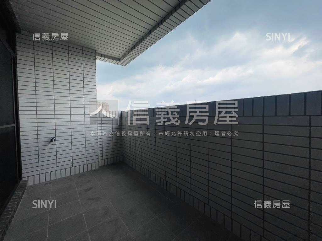 學府之森大器３房車位房屋室內格局與周邊環境