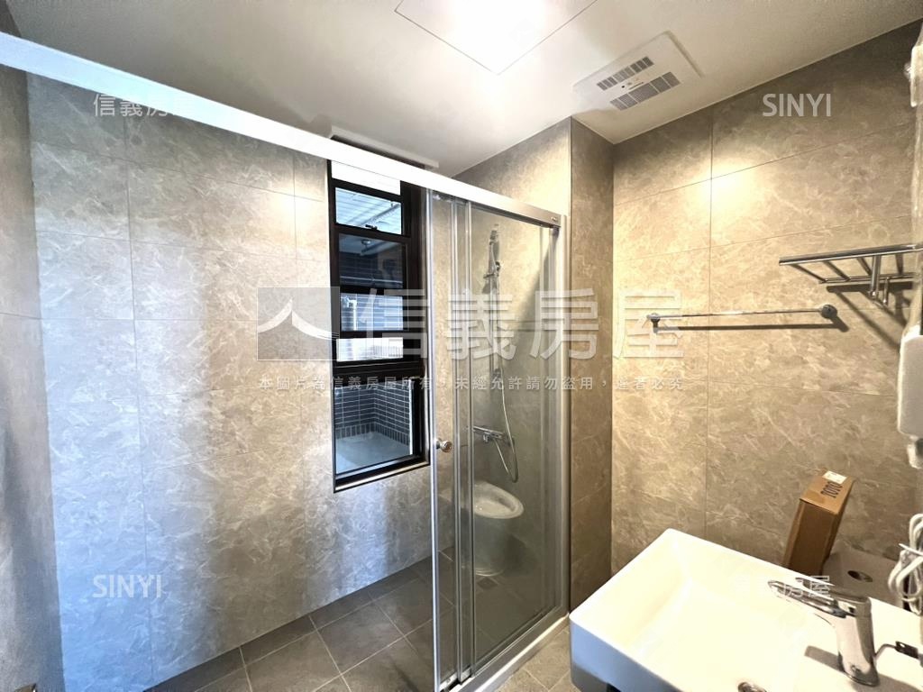 學府之森遼闊遠景３房車位房屋室內格局與周邊環境